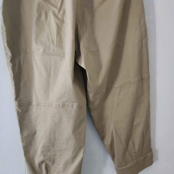 Micheal Kors chino - Picture 1 of 3